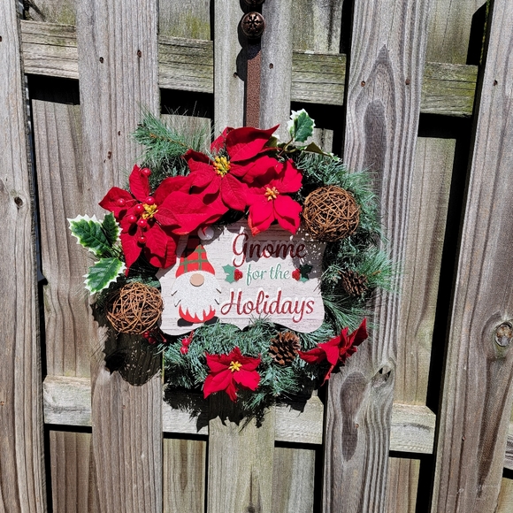 Rustic Country Gnome for the Holidays Wreath - Rustic Poinsettia Wreath - Picture 8 of 10